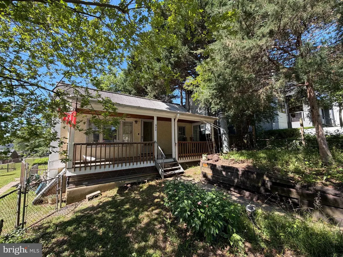 620 Ritchie Ave, Silver Spring, MD 20910 - #1
