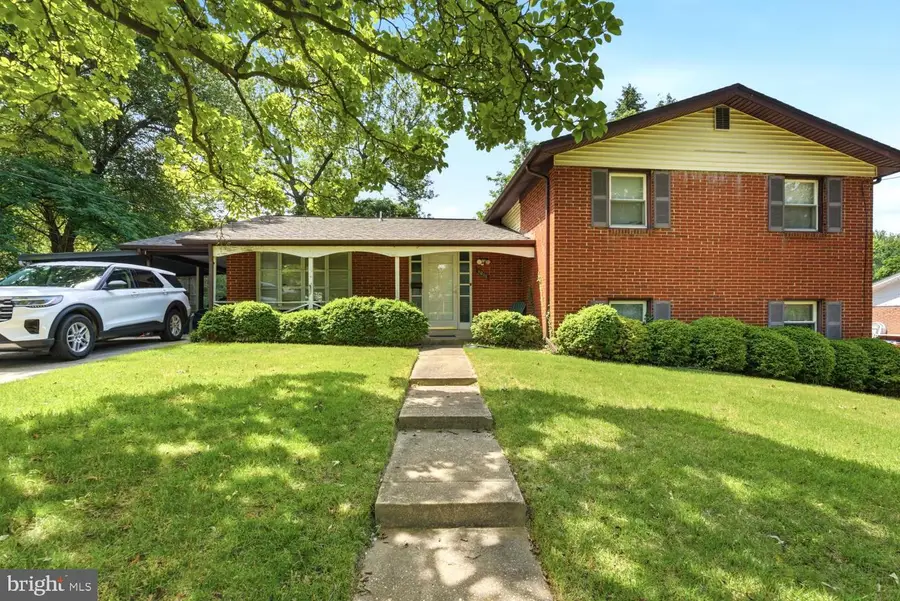 1011 Devere Dr, Silver Spring, MD 20903 - #2