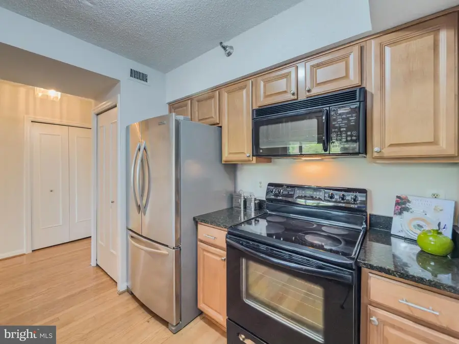 5800 Nicholson Ln #1-205, Rockville, MD 20852 - #2
