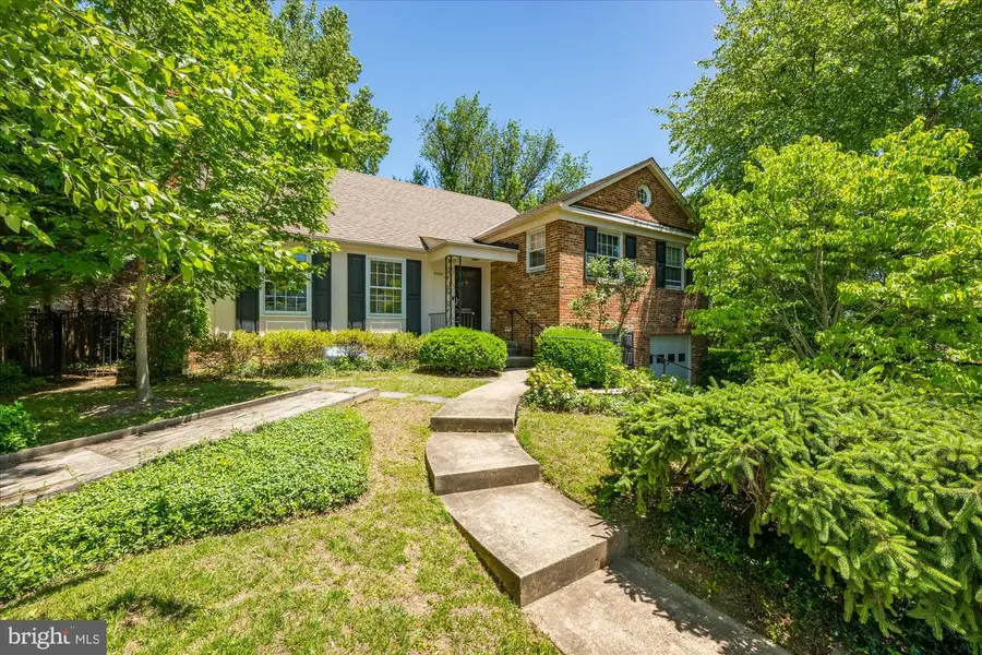5509 Parkston Rd, Bethesda, MD 20816 - #2