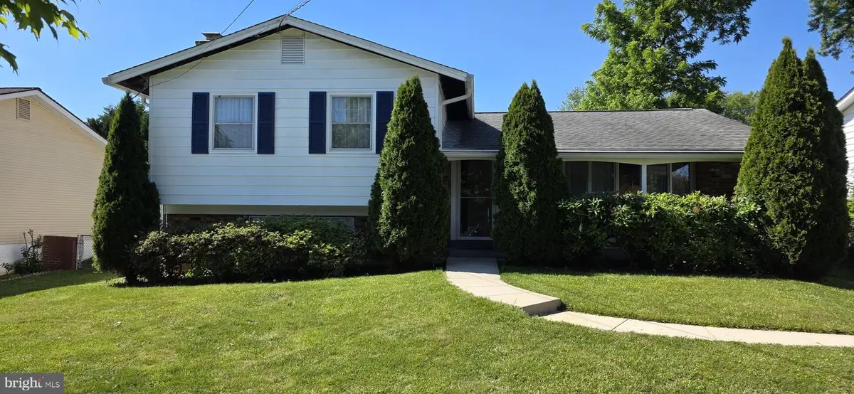 13607 Grenoble Dr, Rockville, MD 20853 - #1