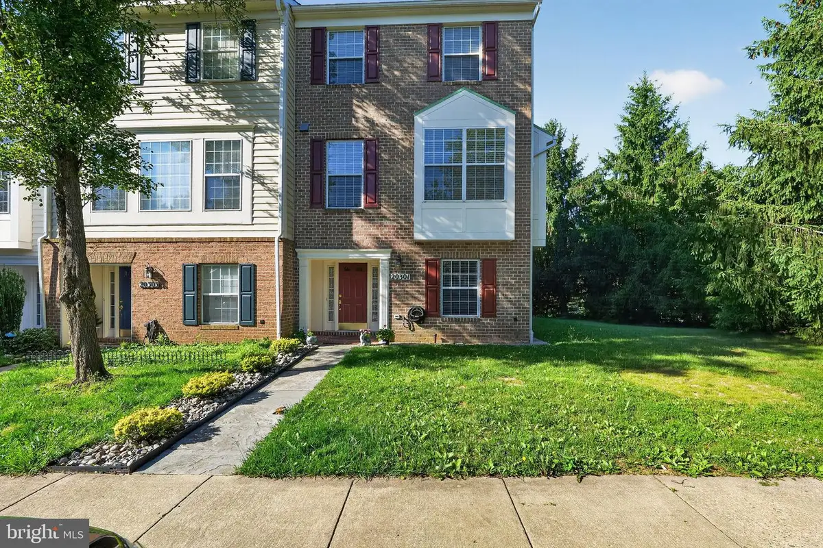 20301 Trolley Crossing Ct, Gaithersburg, MD 20886 - #1