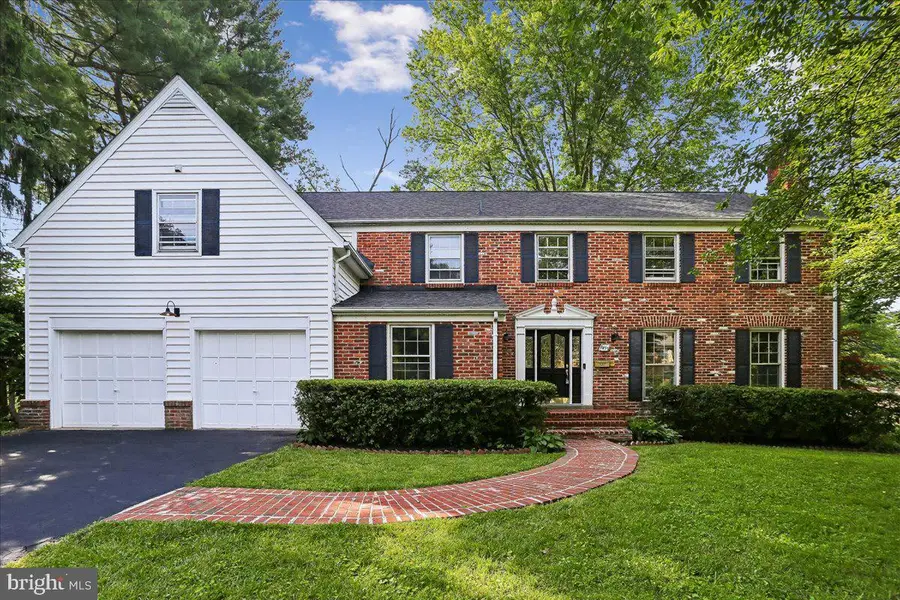 9812 Canal Rd, Montgomery Village, MD 20886 - #2