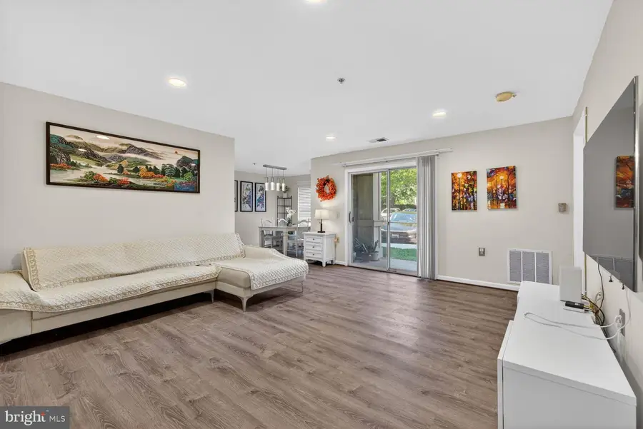 11812 Eton Manor Dr #104, Germantown, MD 20876 - #2