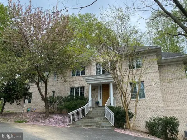 8309 Old Seven Locks Rd, BETHESDA, MD 20817