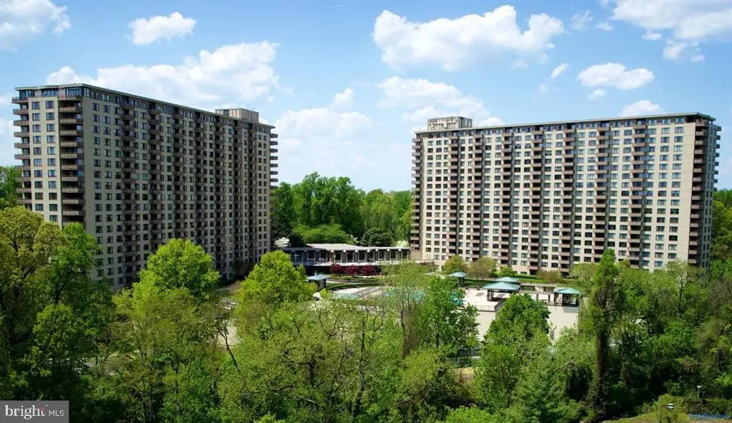 5225 Pooks Hill Rd #220n, Bethesda, MD 20814 - #1
