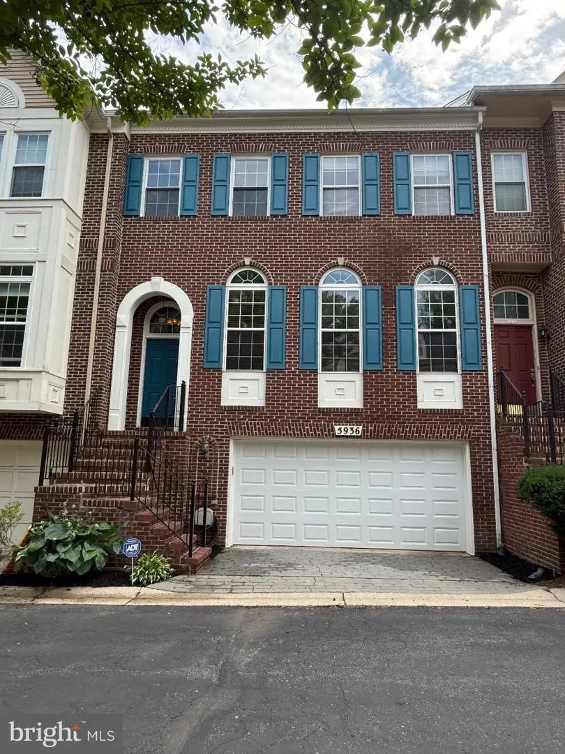 5936 Halpine Rd, Rockville, MD 20851 - #2
