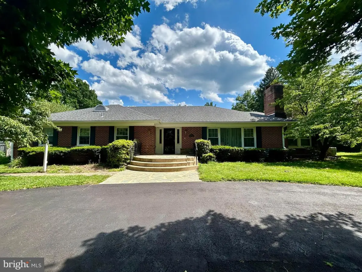 805 Orchard Way, Silver Spring, MD 20904 - #1