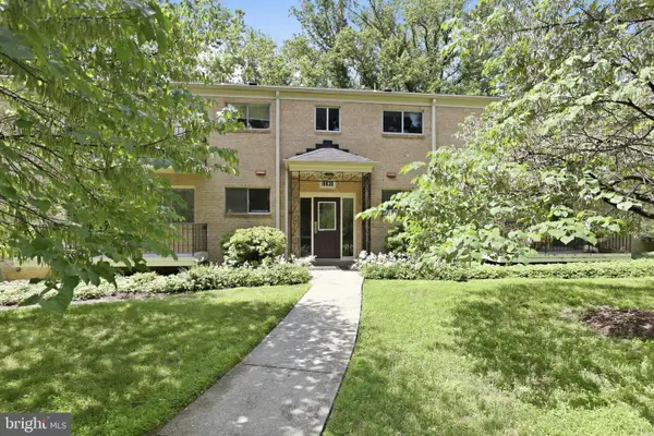 10636 Montrose Ave #2, BETHESDA, MD 20814