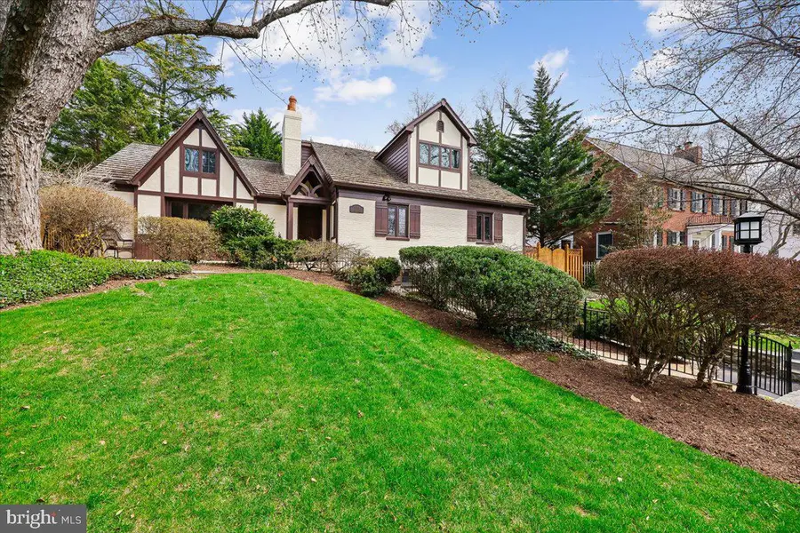 5735 Bradley Blvd, Bethesda, MD 20814 - #3