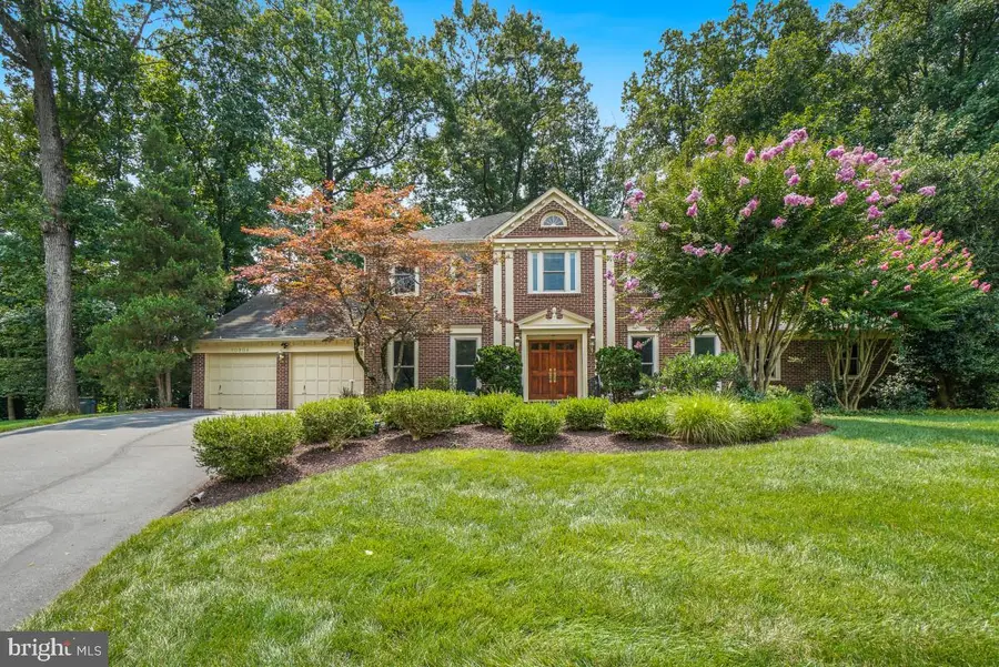 10904 Roundtable Ct, Rockville, MD 20852 - #3