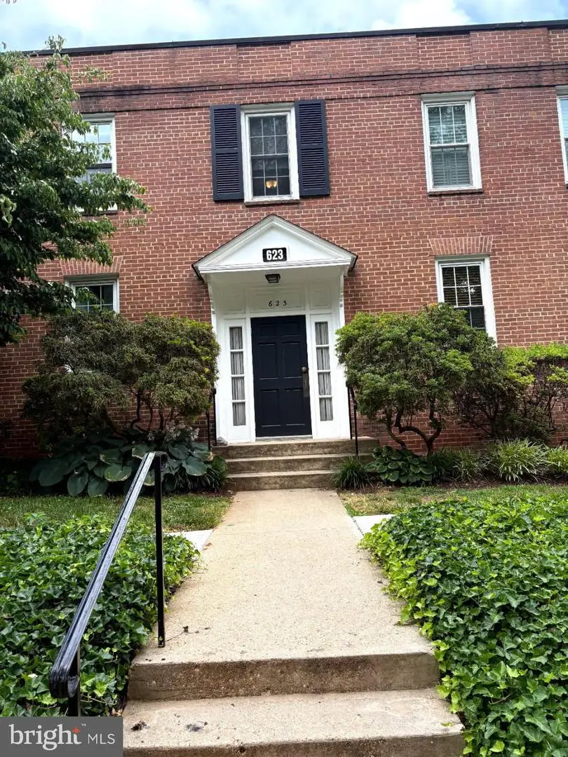 623 Azalea Dr #1, Rockville, MD 20850 - #2