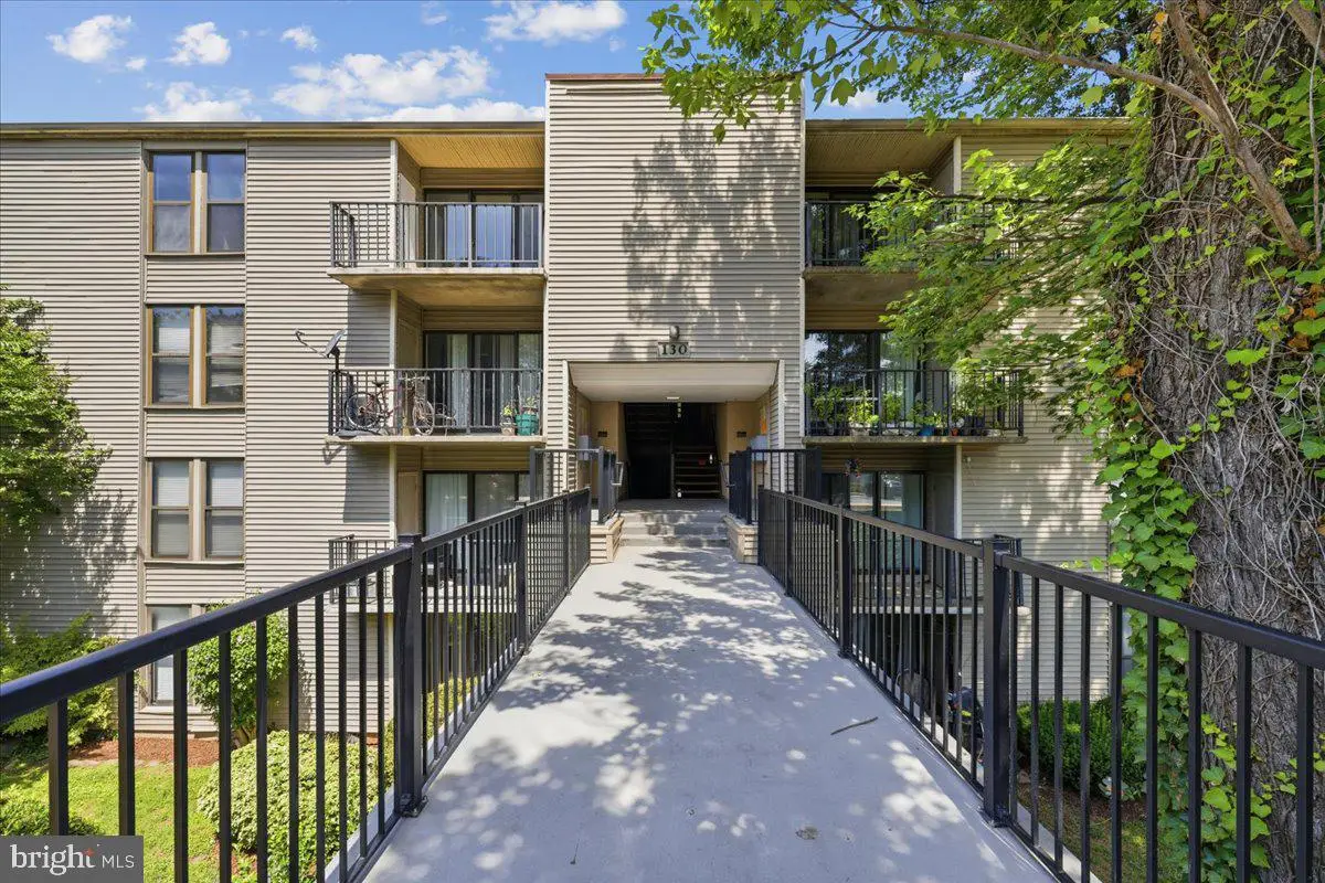 130 Duvall Ln #197-301, Gaithersburg, MD 20877 - #1