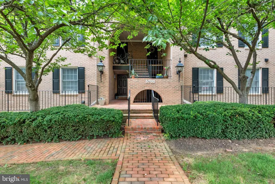 5702 Brewer House Cir #t-2-12, Rockville, MD 20852 - #2