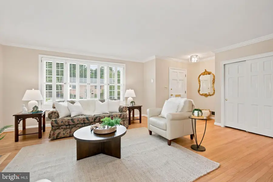 4509 Clearbrook Ln, Kensington, MD 20895 - #3