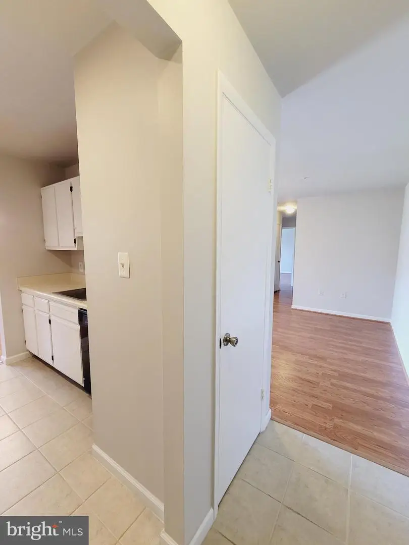 7908 Pearlbush Dr #301, Gaithersburg, MD 20879 - #2