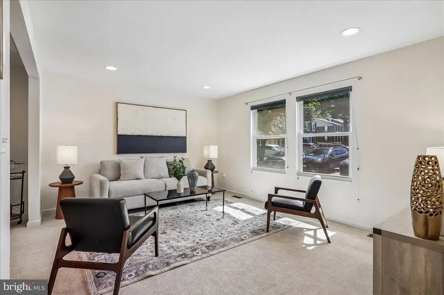 9235 Hummingbird Ter, Gaithersburg, MD 20879 - #3