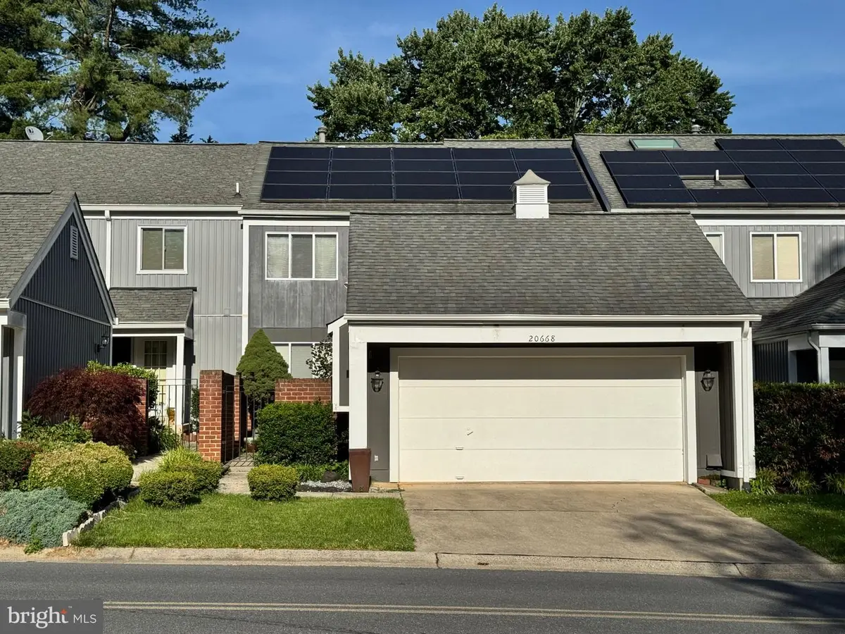 20668 Highland Hall Dr, Gaithersburg, MD 20886 - #1
