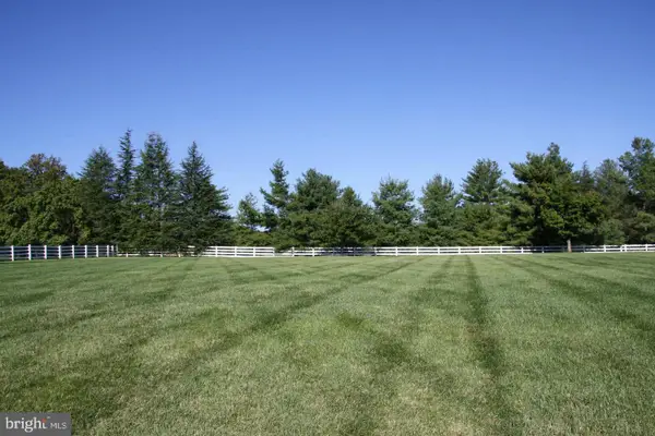 10409 Stapleford Hall Dr, ROCKVILLE, MD 20854