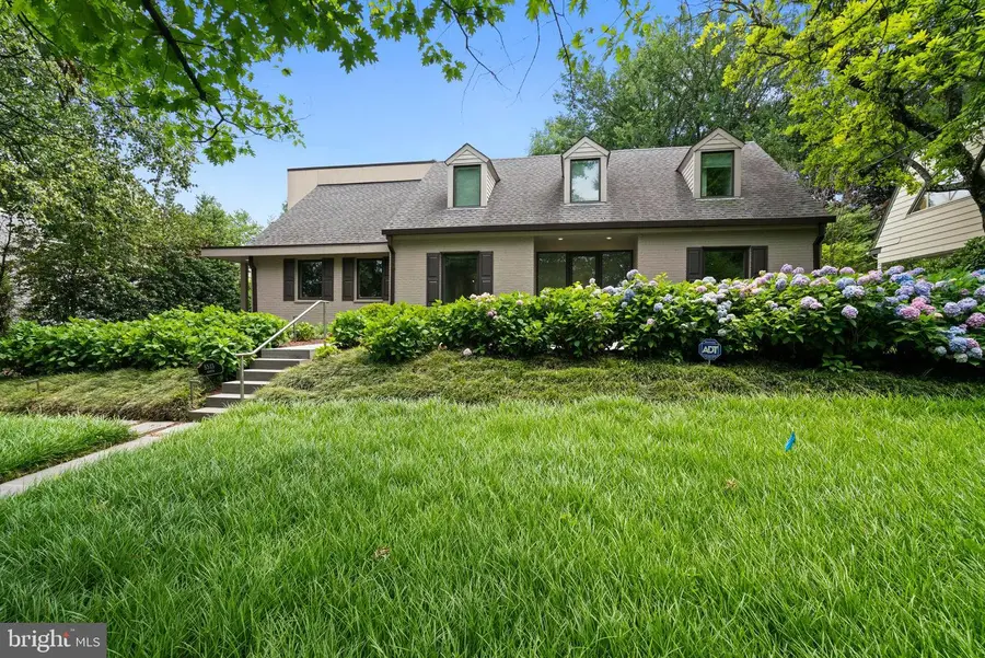 5515 Center St, Chevy Chase, MD 20815 - #2