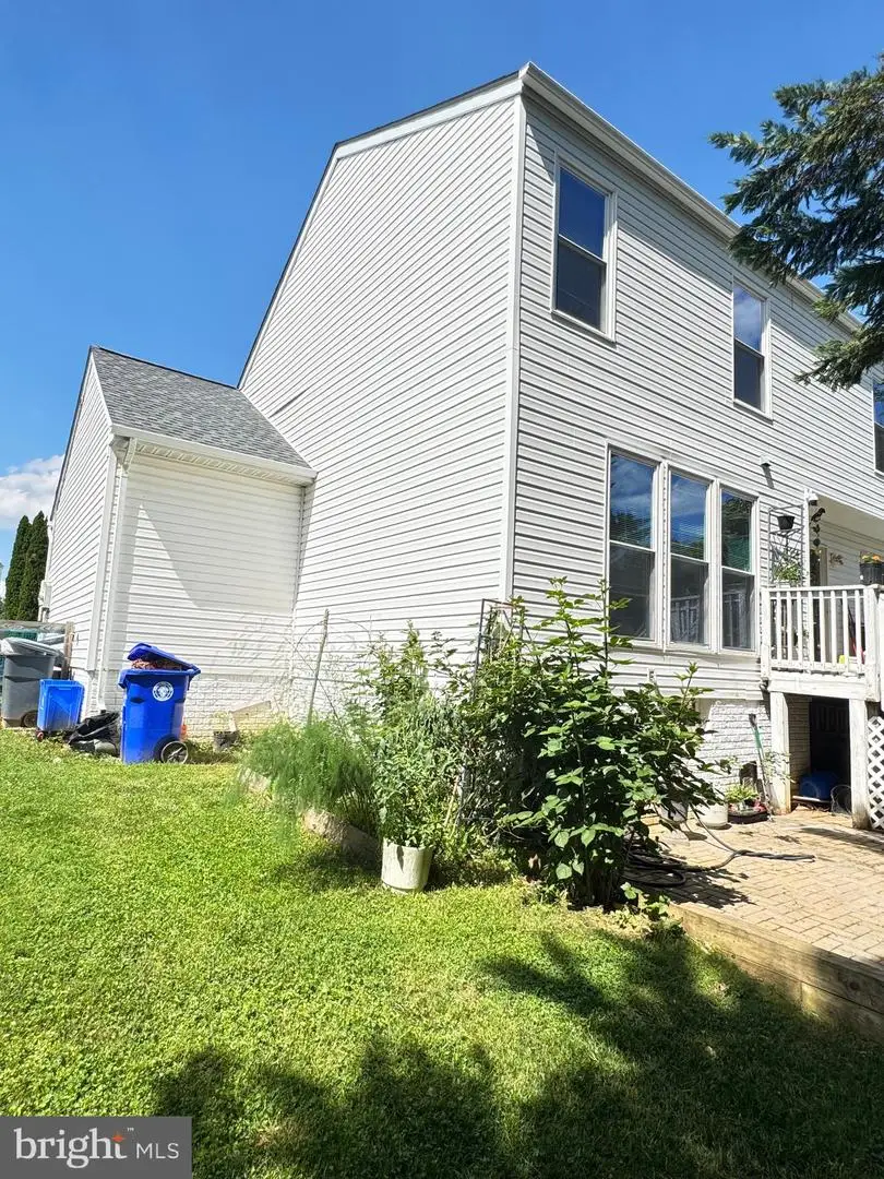 11608 Scarlet Leaf Cir, Germantown, MD 20876 - #2
