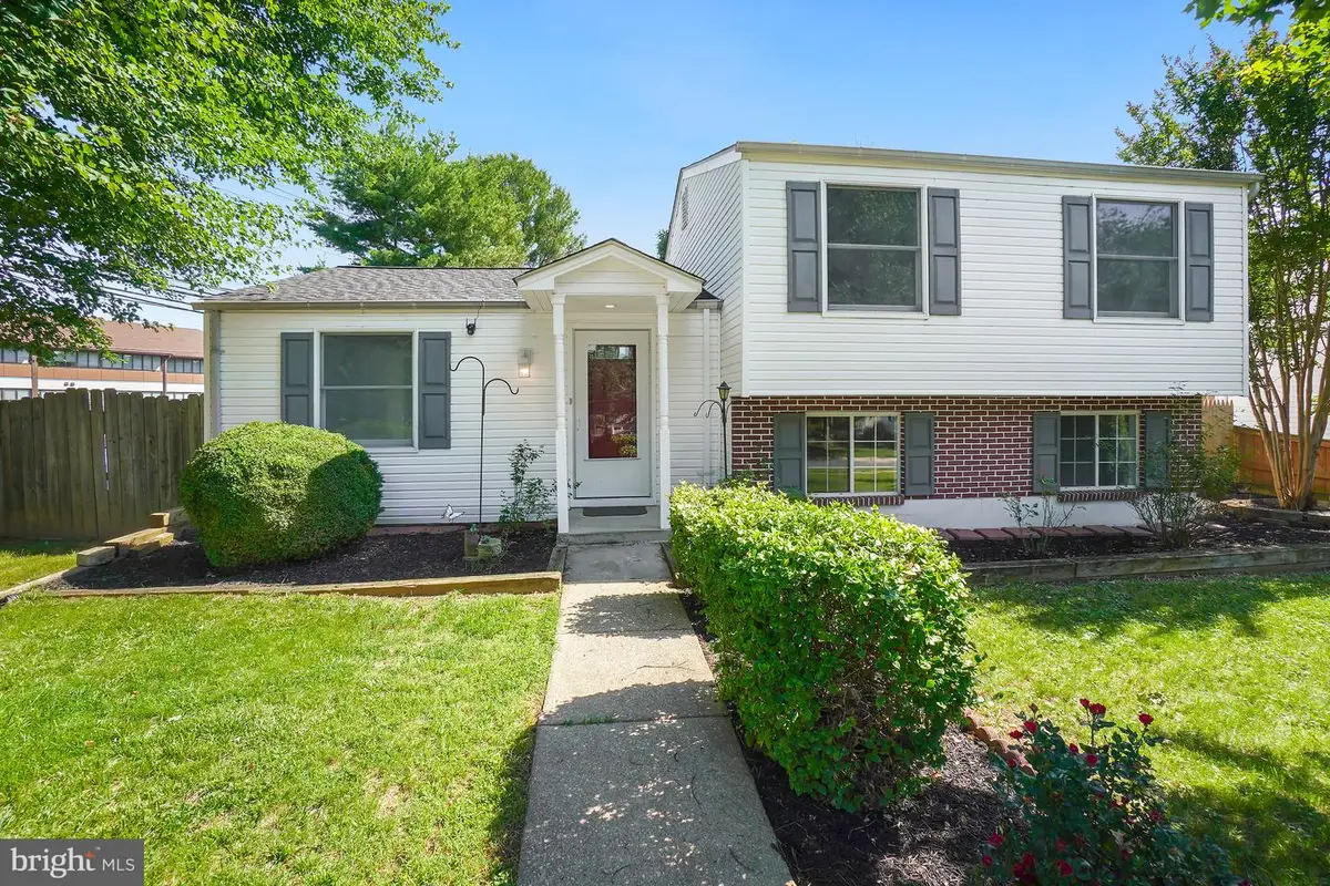 7700 Mineral Springs Dr, Gaithersburg, MD 20877 - #1