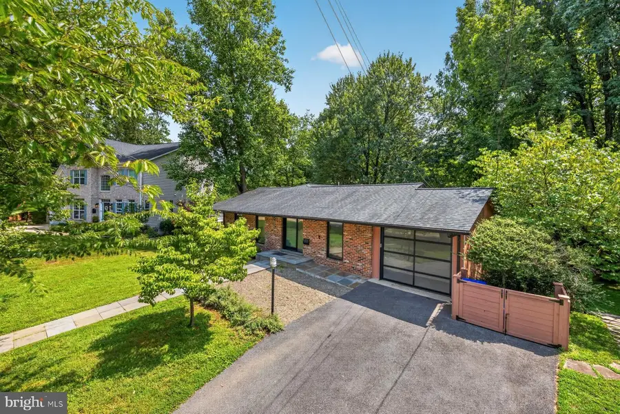 11733 Devilwood Dr, Potomac, MD 20854 - #3