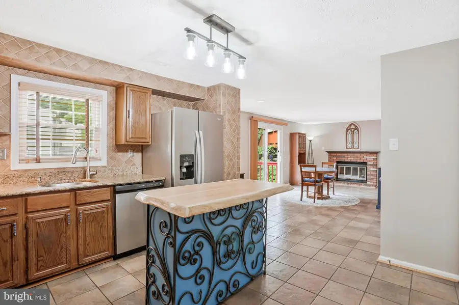 19721 Mayhill Ter, Gaithersburg, MD 20879 - #3