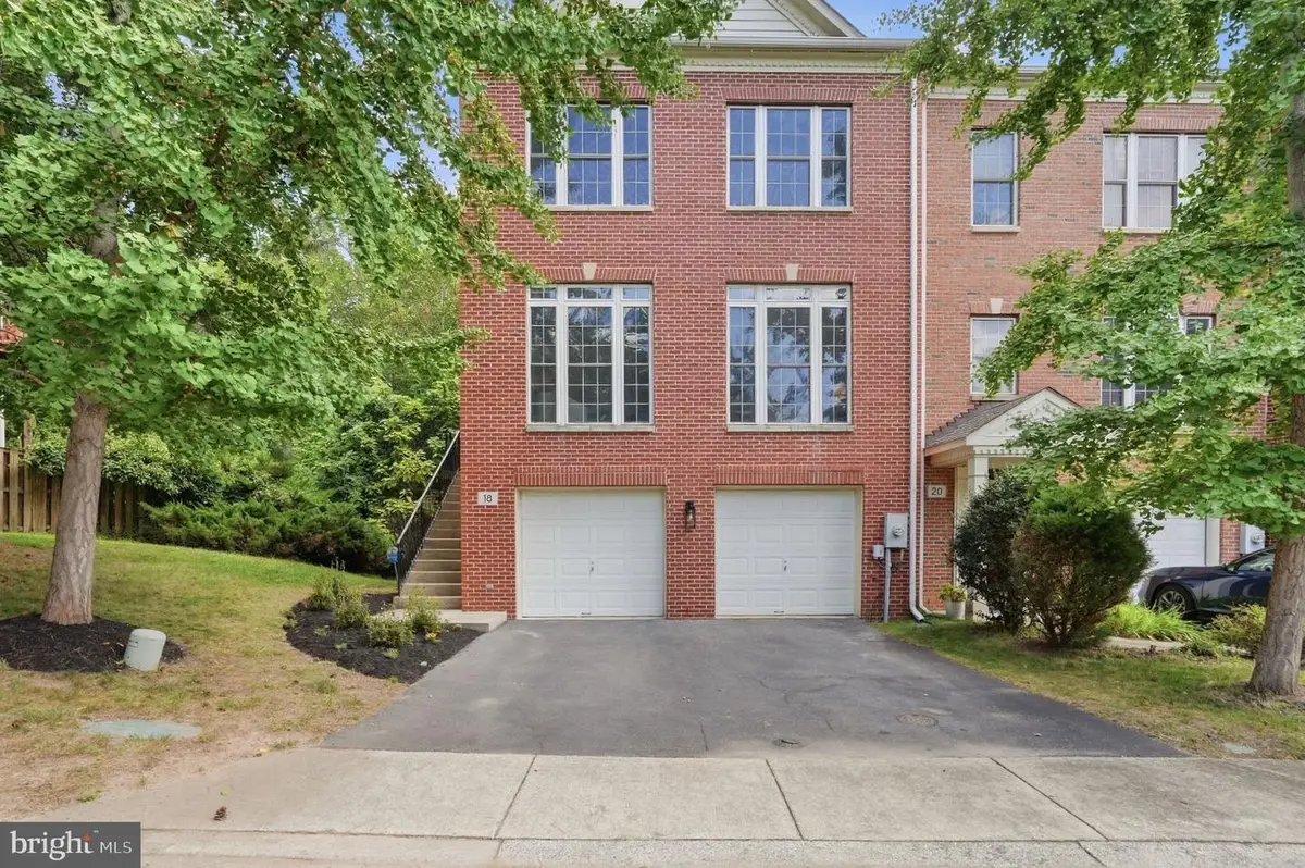 18 Waddington Ct, Rockville, MD 20850 - #1