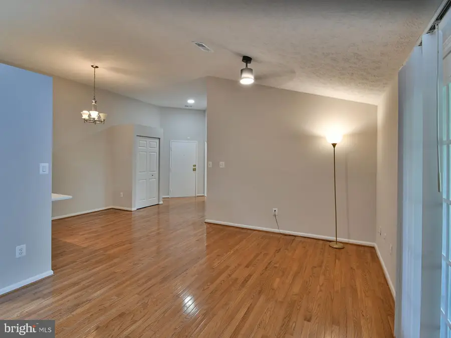12213 Saint Peter Ct #l, Germantown, MD 20874 - #3