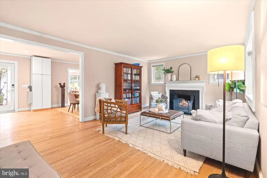 3202 Coquelin Ter, Chevy Chase, MD 20815 - #2