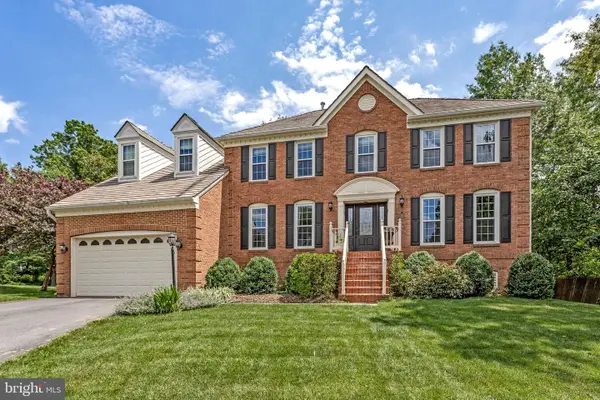 14201 Floral Park Dr, NORTH POTOMAC, MD 20878
