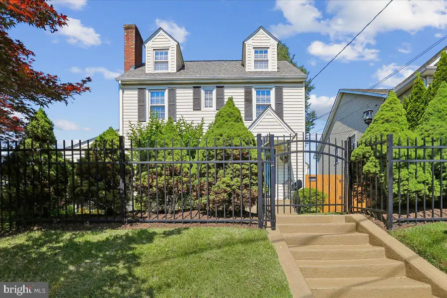 10812 Newport Mill Rd, Kensington, MD 20895 - #3