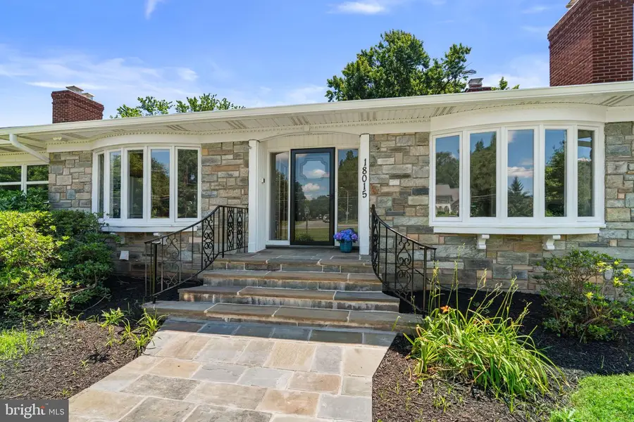 18015 Muncaster Rd, Rockville, MD 20855 - #3