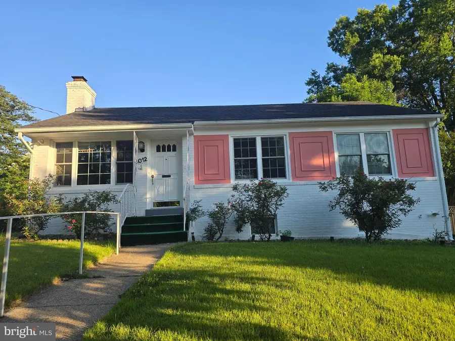 6012 Melvern Dr, Bethesda, MD 20817 - #2