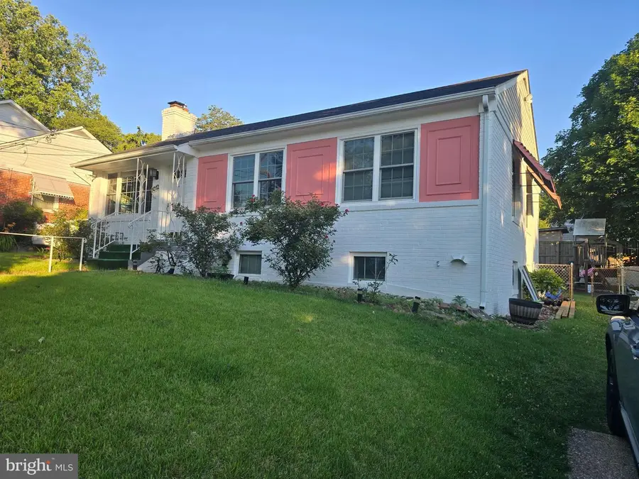 6012 Melvern Dr, Bethesda, MD 20817 - #3