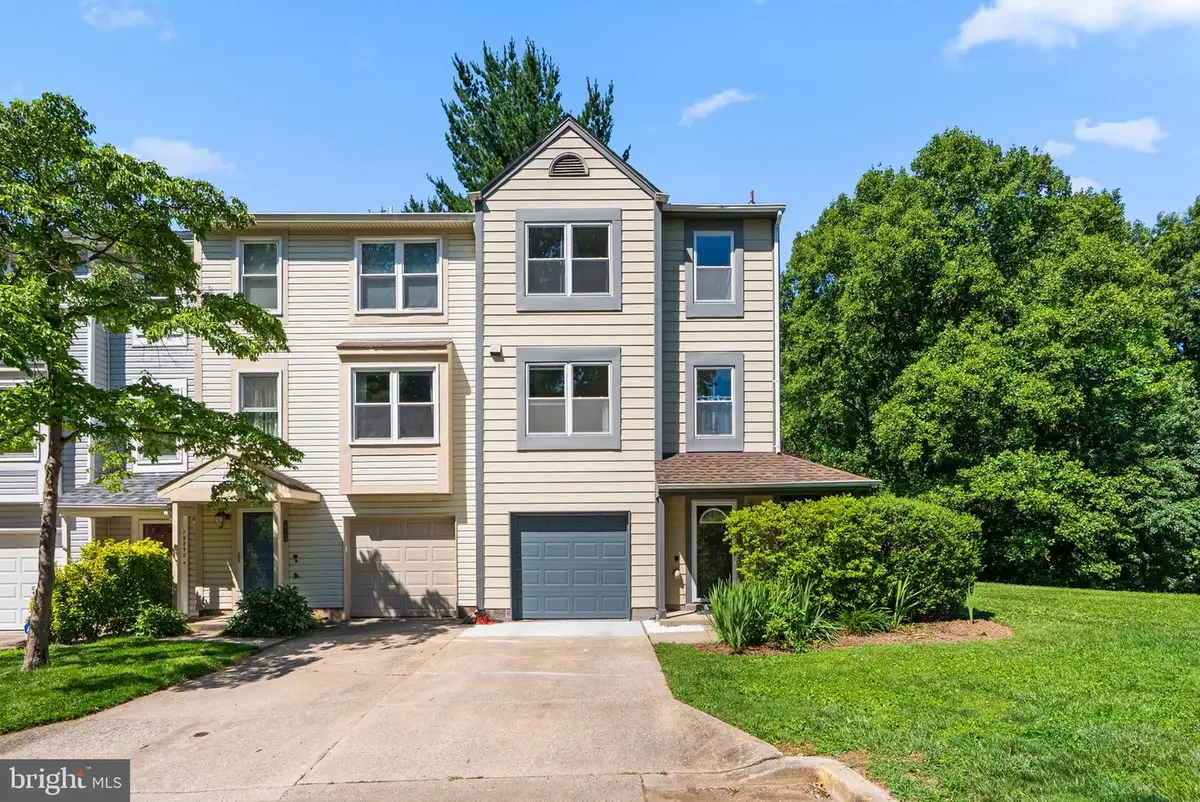 19242 Wheatfield Ter, Gaithersburg, MD 20879 - #1