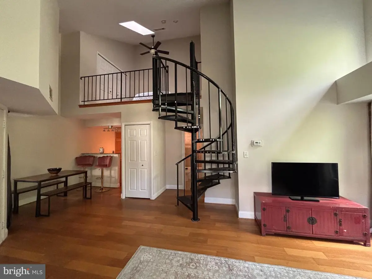 9966 Hellingly Pl #176, Montgomery Village, MD 20886 - #1