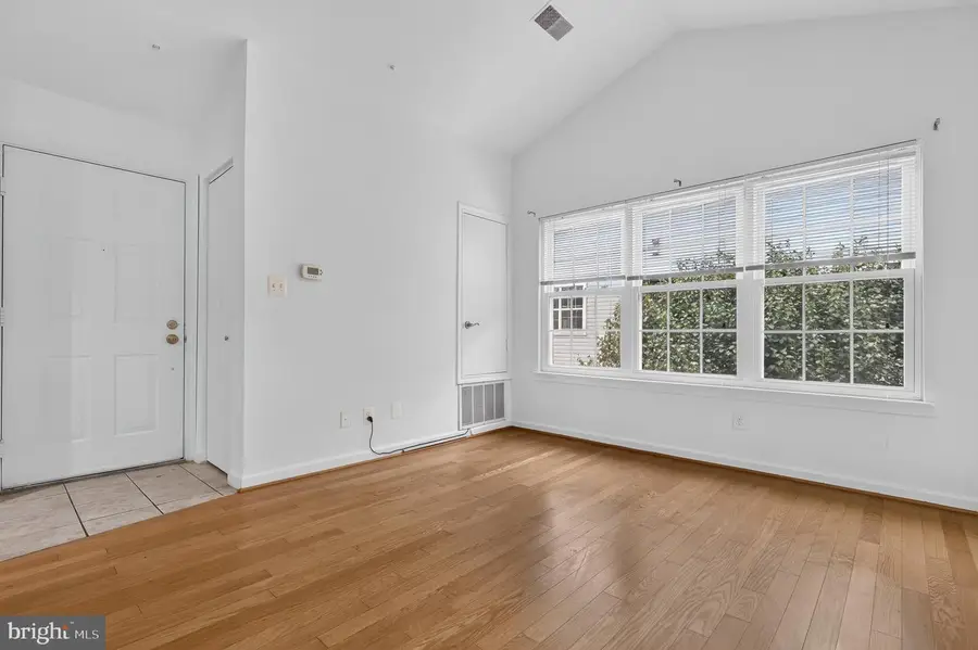 18516 Boysenberry Dr #210, Gaithersburg, MD 20879 - #3