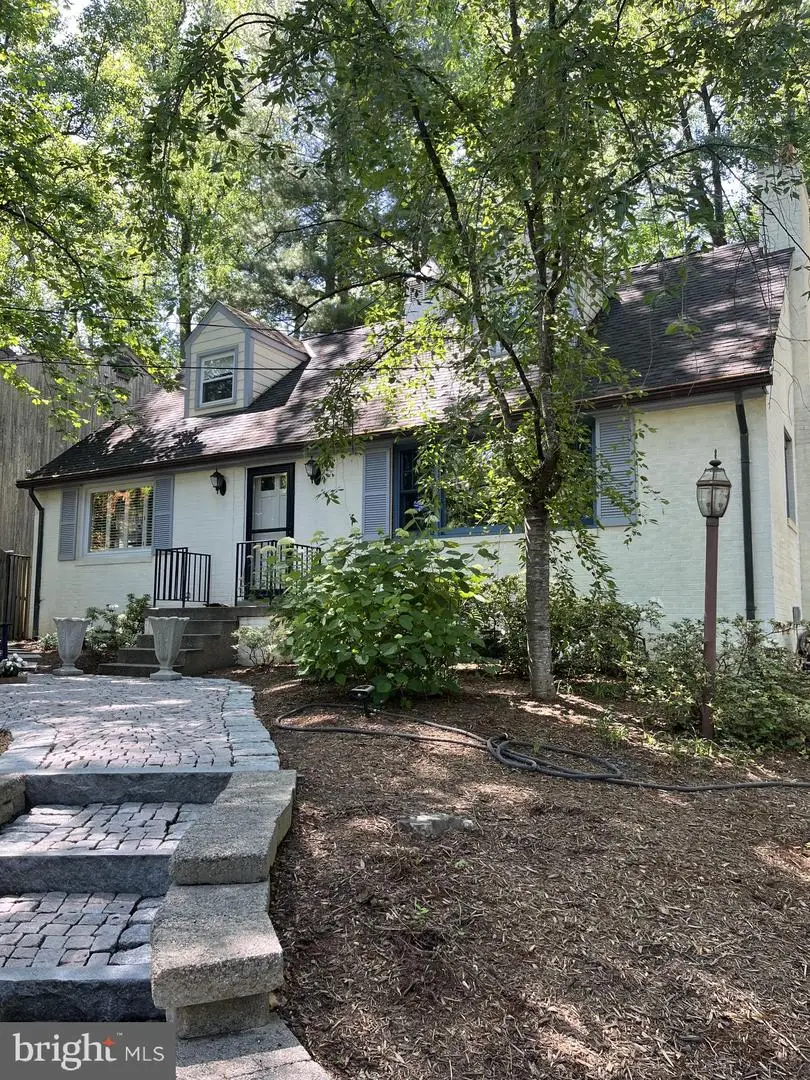 5318 Tuscarawas Rd, Bethesda, MD 20816 - #2