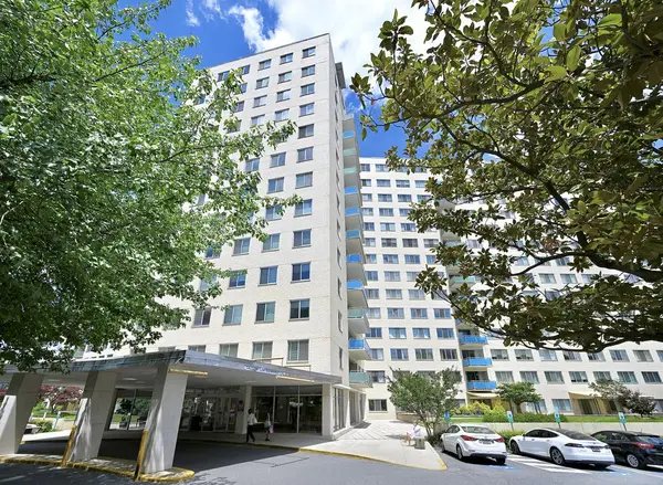 10201 Grosvenor Pl #1220, ROCKVILLE, MD 20852