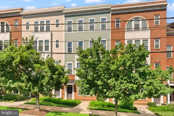 242 N Summit Ave N #21, GAITHERSBURG, MD 20877