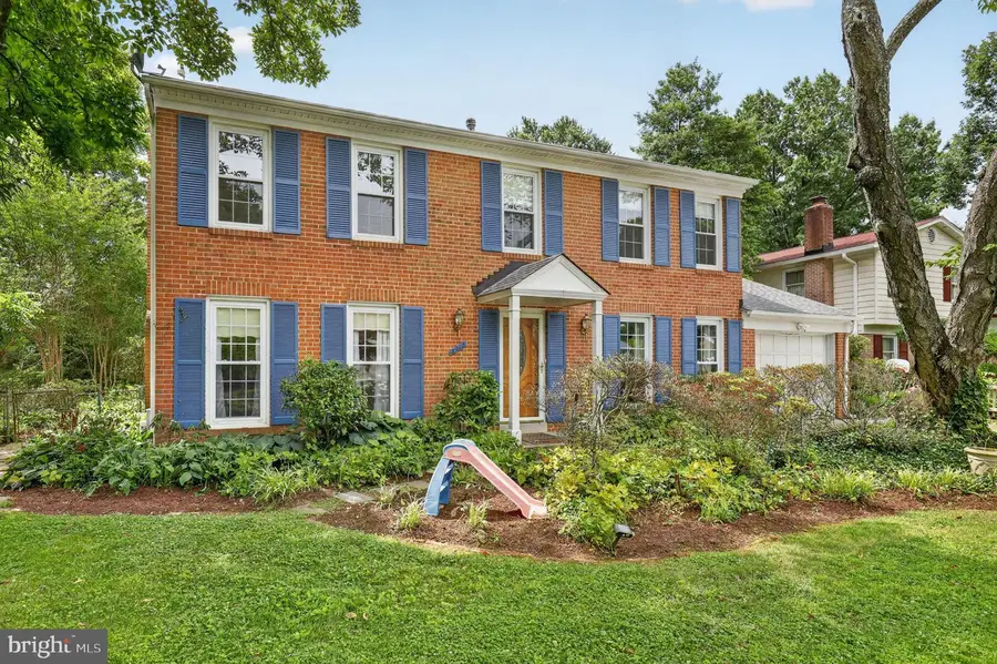 8912 N Westland Dr, Gaithersburg, MD 20877 - #2