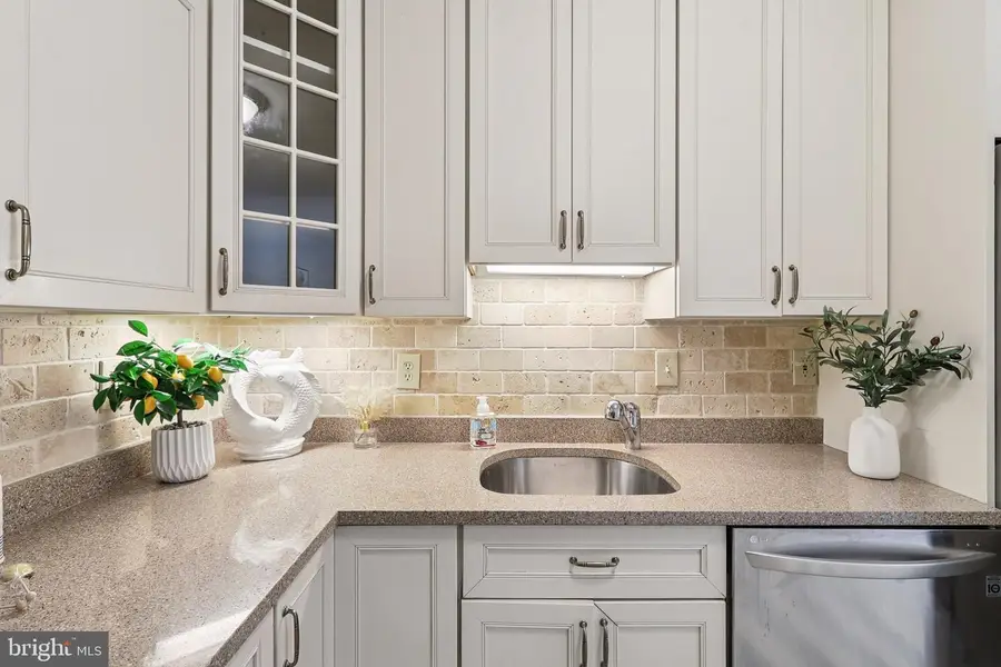 4977 Battery Ln #1-610, Bethesda, MD 20814 - #3