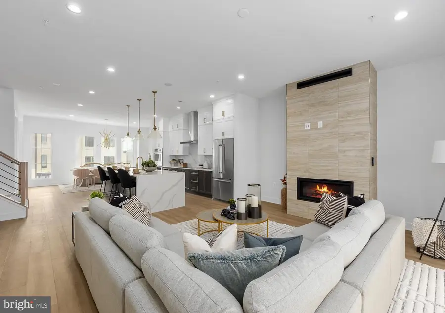 8605 Erdem Pl, Chevy Chase, MD 20815 - #3