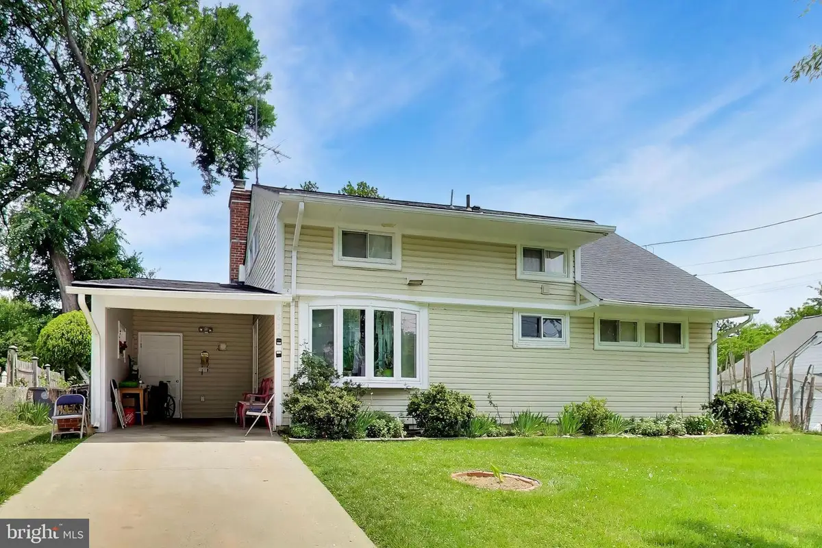 818 E Jefferson St, Rockville, MD 20852 - #1