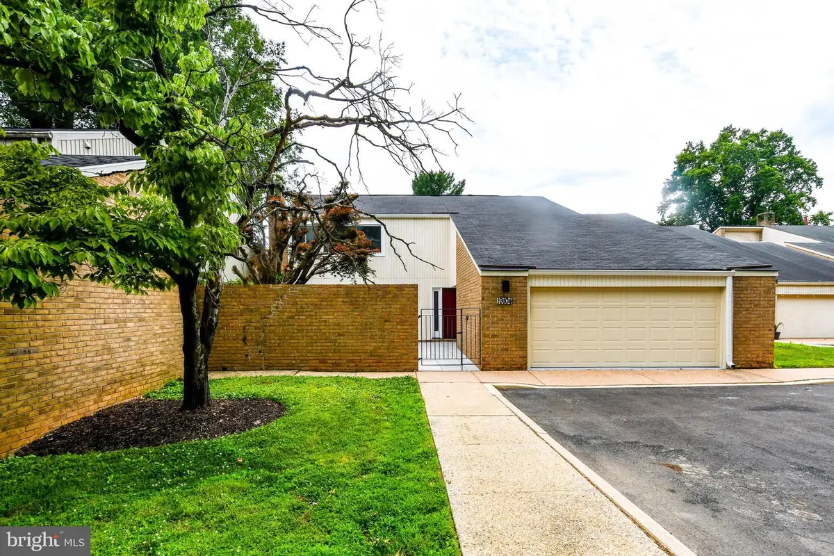 19104 Roman Way, Gaithersburg, MD 20886 - #1