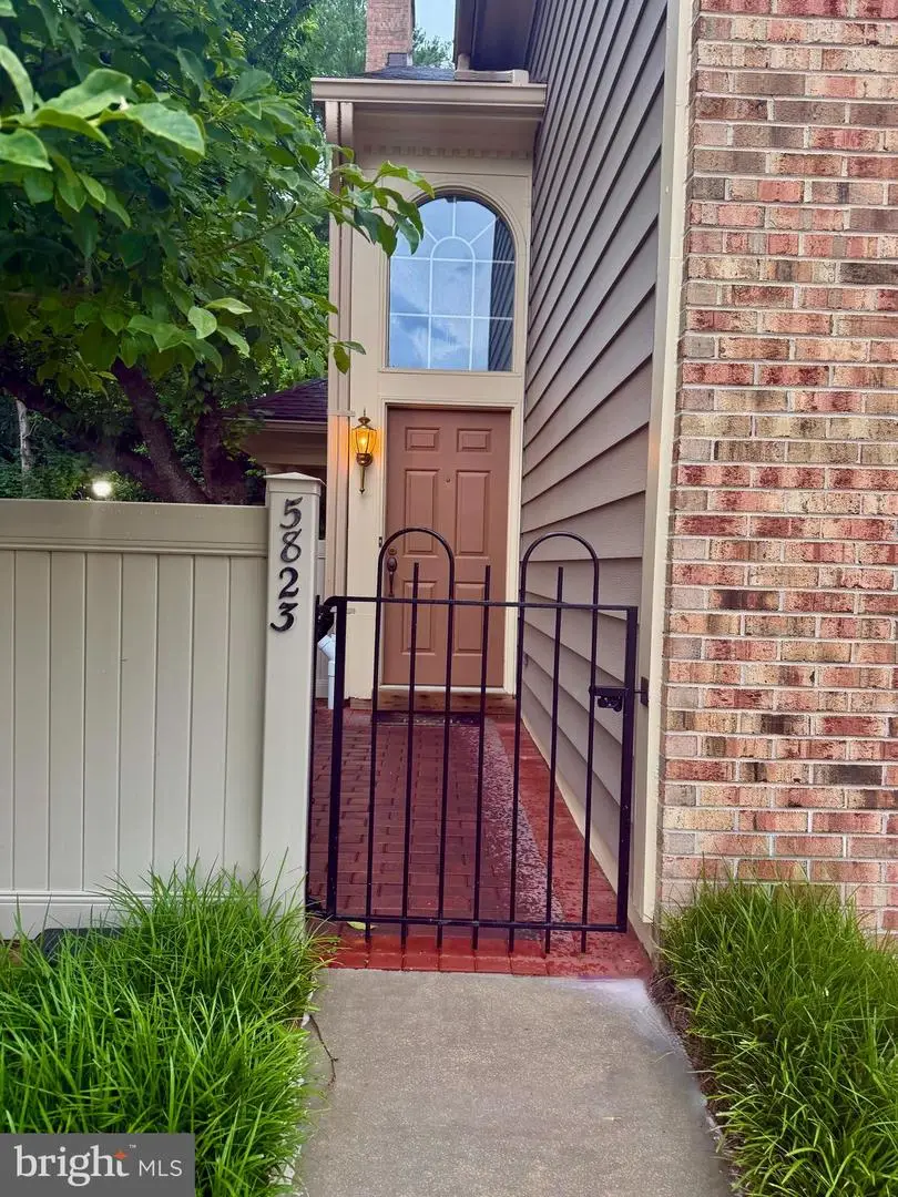 5823 Linden Square Ct #52, Rockville, MD 20852 - #1