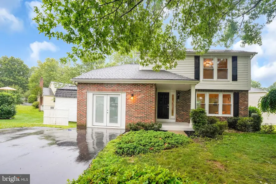8604 Calypso Ln, Gaithersburg, MD 20879 - #2