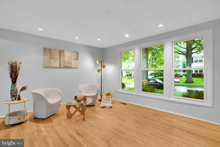 8604 Calypso Ln, Gaithersburg, MD 20879 - #3